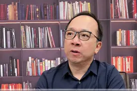 为什么只有中国的地铁需要安检? #加拿大 #加拿大移民 #加拿大生活 #海外生活 #移民视频封面
