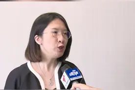 高铁站：站内柜台推销“会员购票”（四），律师：推销人员应向消费者表明身份，高铁站对这类企业也需承担监督责任。#广东dou知道视频封面