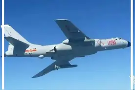 中俄轰炸机逼近阿拉斯加，飞入防空识别区“远征”北美？ #了解一下 #轰6k轰炸机视频封面