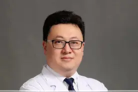 骨折恢复期间，这些东西别吃了 #骨折 # 医疗创造者培优计划 #医学常识 #硬核健康科普行动  @徐思越医生 视频封面