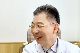 纯磨玻璃结节小于15mm的不用切！ #硬核健康科普行动  #医疗健康创作训练营  #纯磨玻璃结节 #原位癌 #微浸润视频封面