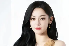 小红靠捧，大红靠命，10年后再看嘉行四美，祝绪丹等不温不火，唯有热巴风头一时无两#迪丽热巴 #杨幂 #祝绪丹 #黄梦莹 #李溪芮