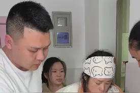 我的剖宫产术后第一次下床，这应该是大多数妈妈都会经历的，虽然疼痛让我几次想放弃，但是为了宝宝也要坚持视频封面