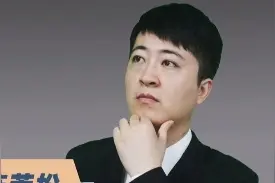 无臂男子欲免费乘地铁，必须核验残疾证是管理的傲慢 #无臂男子乘地铁被要求出示残疾证视频封面