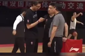 上海男篮本赛季最后一堂训练课 在李春江接到禁赛五年处罚后收场#泰安之声 #上海男篮李春江禁赛5年 #篮球视频封面