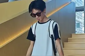 15岁的杨阳洋，正在叛逆期，太有个性了#孩子教育 #叛逆期的孩子