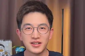 100大卡的水果有多少？第二弹 万众期待的榴莲带着西瓜来啦！！
#食物热量 #榴莲 #吃瘦不饿瘦 #会吃才会瘦 #低脂低卡视频封面