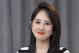 女人爱的时候目不转睛，男人爱的时候,还会左顾右盼，别把他看那么重，也别把自己看轻；爱情非要的话，享受过程就行了，结果都那样。#girlstalk #爱 #情感共鸣