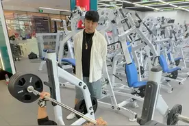 跟着教练一天吃七顿，这是认真的吗？ #今日体验 #本地宝藏美食 #老乡鸡66健康节视频封面