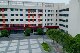 荆门外校 外校高中，相信大家都不陌生吧，3年下来学费也不便宜