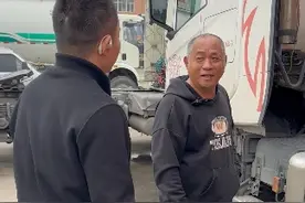 车主斯堪尼亚都不开，要换天然气车你们觉得这样值不值？
#二手斯堪尼亚G450 #二手货车 #卡车司机视频封面