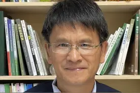 大白菜和柠檬，谁是维生素C的真正赢家？#大白菜 #柠檬 #维生素C #最强王者 #知识前沿派对