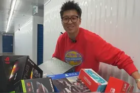 花2500块在海外仓库寻宝，猜猜到底能赚多少钱？#盲盒 #开箱视频封面