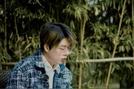 许飞《父亲写的散文诗》背后的秘密 。年少不知父母苦视频封面