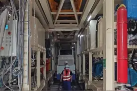 4号线一期工程20座车站已全部进入主体施工阶段 4号线一期工程20座车站已全部进入主体施工阶段 #石家庄地铁 #石家庄地铁最新进展 
当前，石家庄地铁正处于二期建设土建工程的快步推进阶段，4、5、6号线一期工程和1号线三期工程的车站主体施工正全面展开。4号线目前整体建设进度最快，此外，其他线路也在紧锣密鼓的加快推进：5号线一期工程共设车站19座，17个车站已进场，其中15个车站已进入主体施工阶段；6号线一期工程9座车站已全部进场，其中8个车站进入主体施工阶段；1号线三期工程2座车站已全部进入主体施工阶段。视频封面