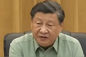 习近平八一前夕视察西部战区空军视频封面