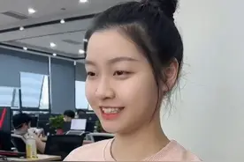 女朋友经常出差，有时还不接电话，如果你担心她的安危，学会这招，提前设置好，就能找出她的位置#程序员 #手机技巧 #iphone小技巧 #涨知识 #干货分享视频封面