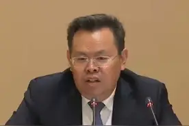 3月6日，2024年全国人大湖北代表团举行开放团组活动。全国人大代表，武汉市委副书记、市长程用文介绍武汉在推动高质量发展和现代化建设上的主要成效和特点。视频封面