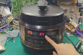 电压力锅冷机正常，加热一会儿出现E7故障，原来是个小问题视频封面