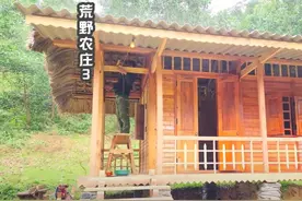 屋顶封顶过程，榫卯结构门窗 #徒手建造房屋视频封面