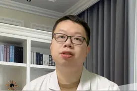 孩子被烫伤，把握黄金抢救2分钟，记住这4点#儿童急诊急救知识#关爱儿童成长发育#常见儿童疾病科普#健康守护计划#烫伤急救视频封面