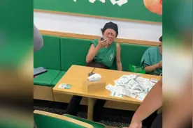 外卖商战到底谁赢了？这个我不知道，但是做奶茶的员工一定输了！