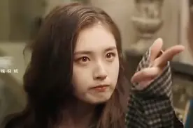 因为盛夏芬德拉 爱上了玫瑰窃贼这首歌～ 周晟安 白清枚