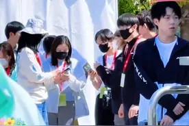 王楚钦首次公开谈论个人感情生活视频封面