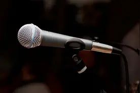 外交部：禁止石平入境！冻结其在我国境内的财产