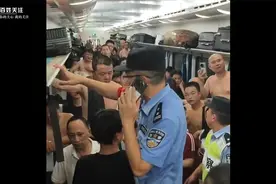 K1373次列车脱线亲历乘客发声：车厢闷热致部分乘客不适 有人中暑