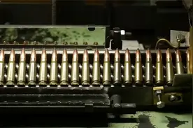 【工厂探访】军用子弹在兵工厂是如何制造的？