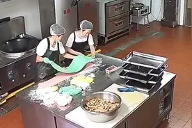 幼儿铅中毒事件追踪！受害者父亲 ：孩子一哭3小时 晚上睡觉抽搐