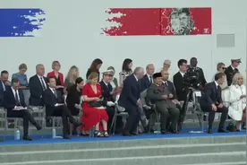 法国2025年7月14日国庆节阅兵开始！各国领导人赏面出席(1)