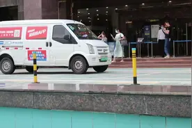 深圳女孩 -月薪一万是我做过工资最低的工作