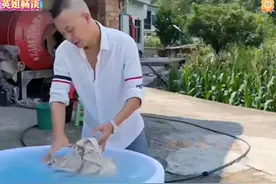 盘点10条笑掉大牙的视频 实在憋不住就笑出来吧 热门搞笑视频