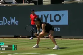 柏林赛半决赛王欣瑜6:4萨姆索诺娃先下一盘，太厉害了