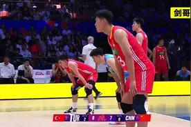 中国男排VS土耳其 第三局 背水一战中国男排放手一搏死磕土耳其