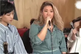 本周歌手补位郑欣宜，郑欣宜演唱孙燕姿经典《天黑黑》好听