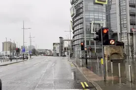贝尔法斯特雨天城市驾驶之旅