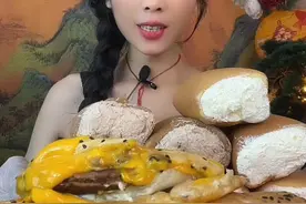 美食与美人，人生两大乐事。
