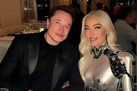 马斯克推出“AI女友” 月费30美元