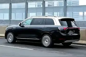 问界的智驾系统确实牛，但也不能开车睡着了吧#问界m9