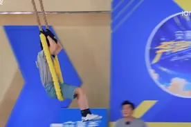 周深奔跑吧一头扎水里