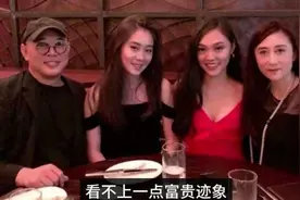 李连杰携利智秀恩爱，62岁自然老去，身家20亿无心享受