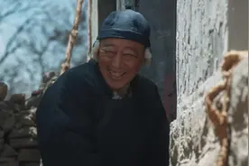 生万物：倪大红拍戏突然笑场，导演舍不得剪掉，却成了全剧经典视频封面