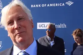 湖人100亿美元卖队创历史！揭秘新老板有多牛？ 魔术师发声力挺他