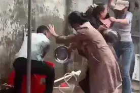 有时候玩笑开着开着就不是玩笑了，都是成年人开玩笑也要注意分寸