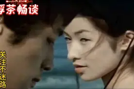 KTV必点经典歌曲，萧亚轩 《最熟悉的陌生人》原版高清mv