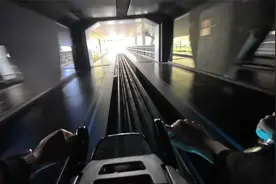 上海迪士尼创极速光轮第一视角来了，不敢玩的来体验一把吧！