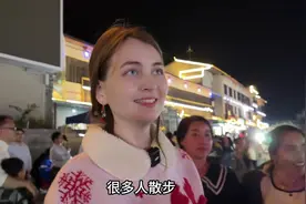 带外国媳妇逛农村夜市，玩的不亦乐乎！